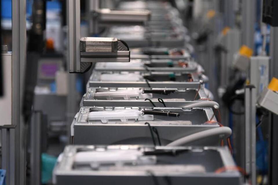 Elektro-Industrie Elektro-Industrie