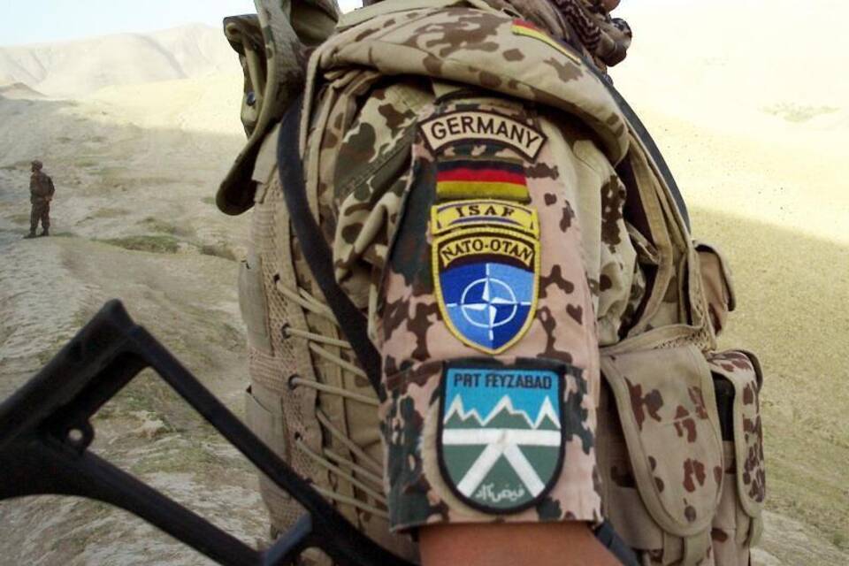 Soldat des deutschen ISAF-Kontingents Soldat des deutschen ISAF-Kontingents