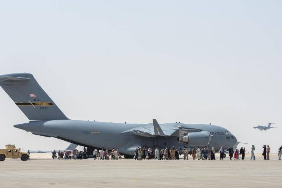 Boeing C-17 Boeing C-17