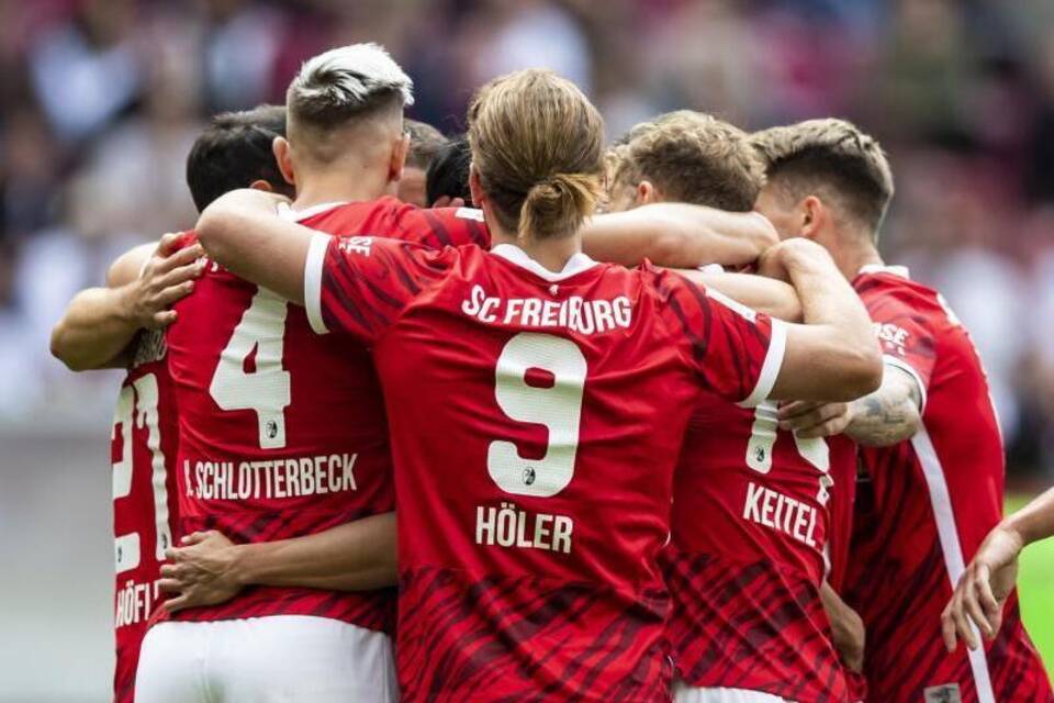 VfB Stuttgart - SC Freiburg VfB Stuttgart - SC Freiburg