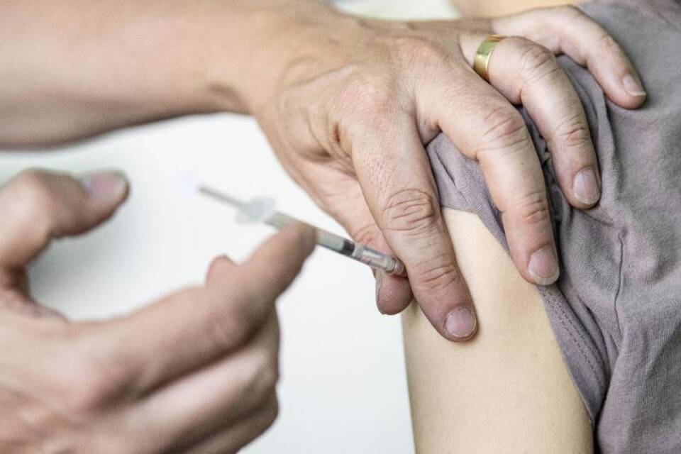 Coronavirus - Impfung beim Kinder- und Jugendarzt Coronavirus - Impfung beim Kinder- und Jugendarzt