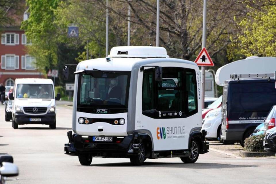 Autonomer Mini-Bus Autonomer Mini-Bus