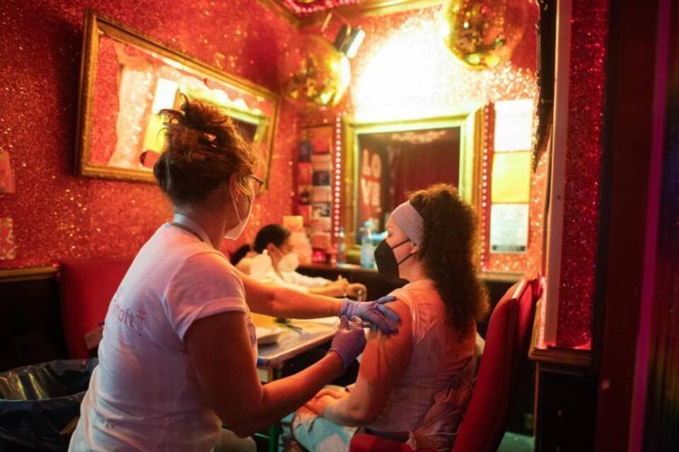 Impfaktion auf der Reeperbahn Impfaktion auf der Reeperbahn