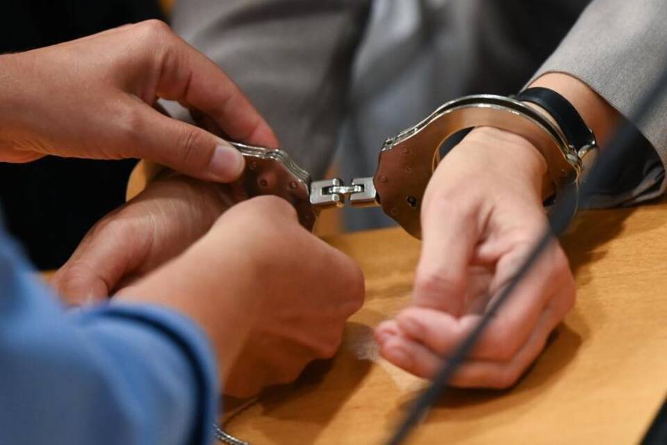 Prozess gegen 60-jährige Frau in Hanau Prozess gegen 60-jährige Frau in Hanau