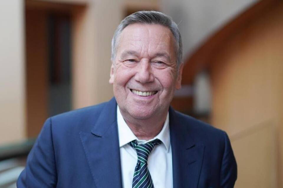 Promis im Wahlkampf 2021 - Roland Kaiser Promis im Wahlkampf 2021 - Roland Kaiser