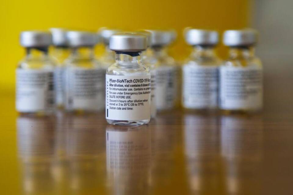 Aktionen, Prämien und noch mehr: Corona-Impfquote soll steigen