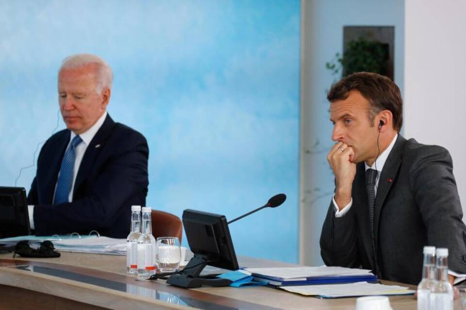 Joe Biden und Emmanuel Macron Joe Biden und Emmanuel Macron