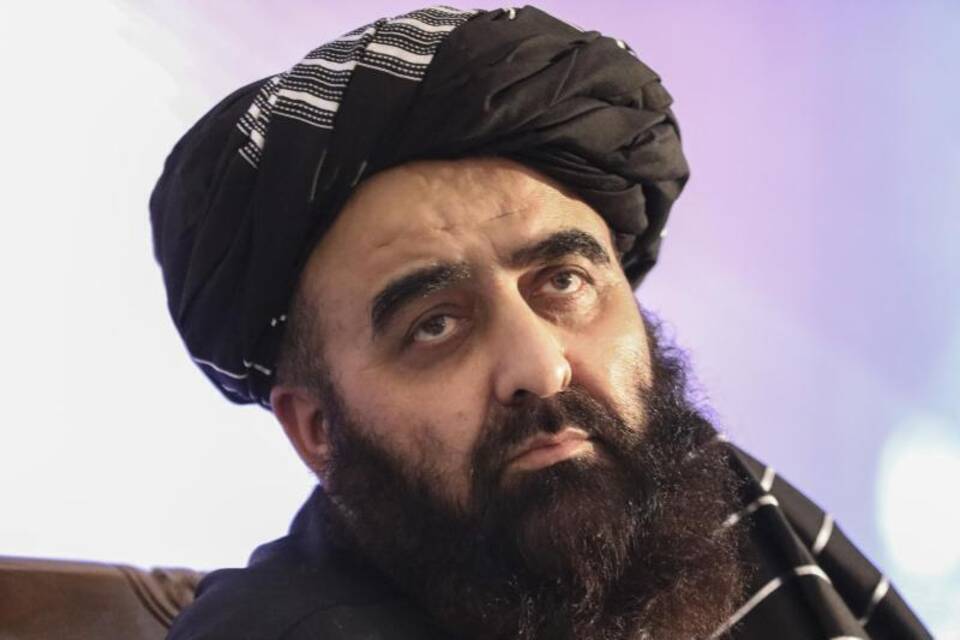 Amir Chan Motaki Amir Chan Motaki