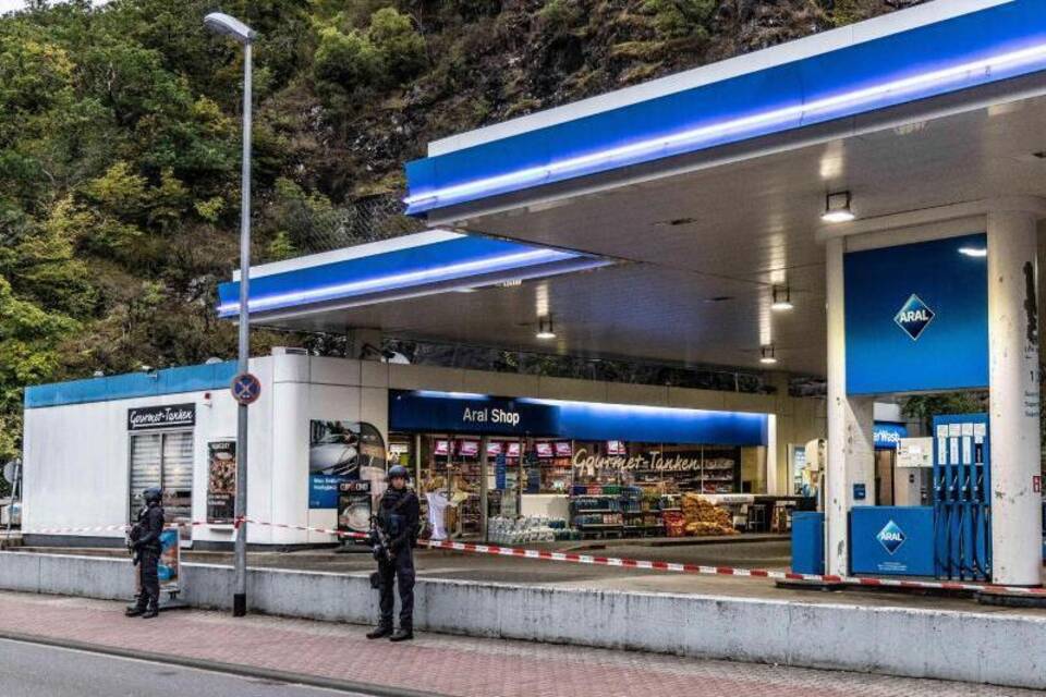 Tödlicher Angriff wegen Maskenstreits an Tankstelle