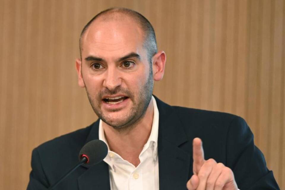 Danyal Bayaz Danyal Bayaz