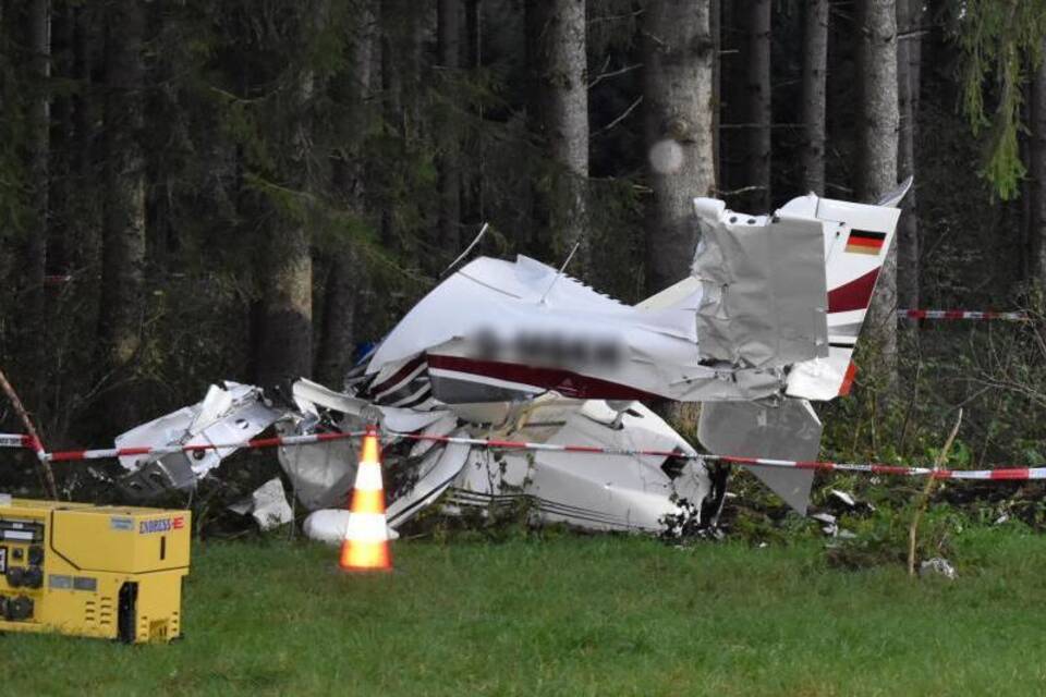Kleinflugzeug stürzt im Ostallgäu ab
