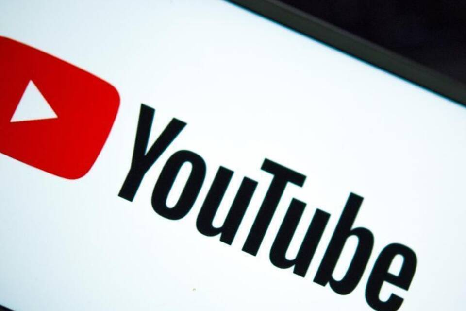 YouTube YouTube