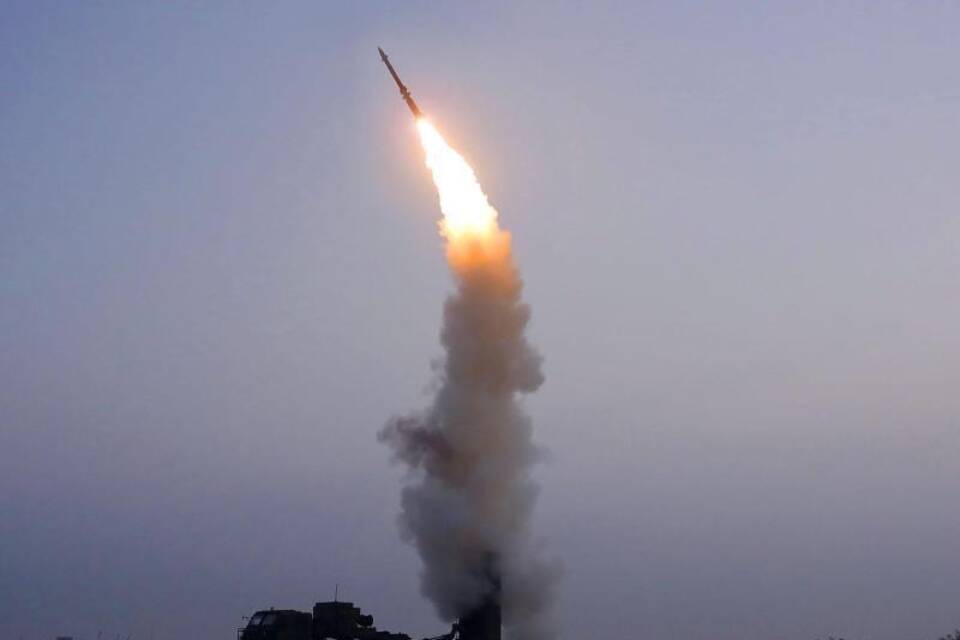 Testabschuss einer Flugabwehrrakete in Nordkorea Testabschuss einer Flugabwehrrakete in Nordkorea