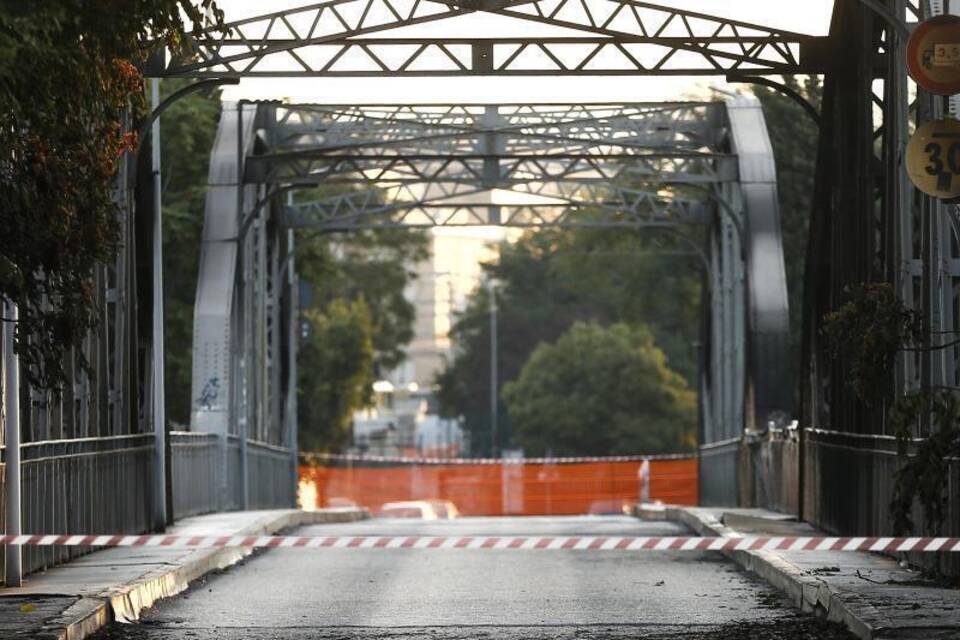 Brand auf Brücke in Rom