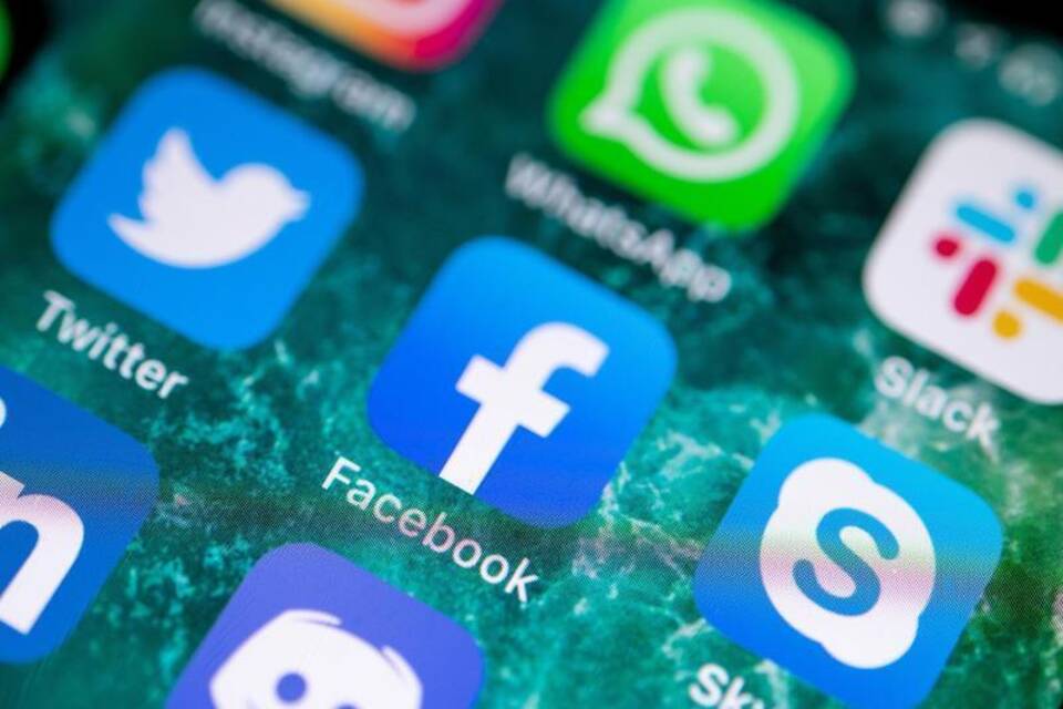 Forderungen nach Facebook-Ausfall Forderungen nach Facebook-Ausfall