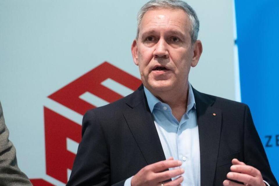 IG-BAU - Robert Feiger IG-BAU - Robert Feiger