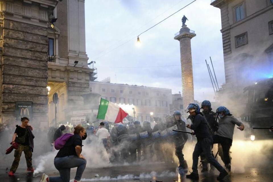 Corona-Protest in Italien Corona-Protest in Italien