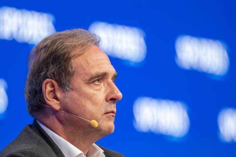 Carsten Schmidt Carsten Schmidt