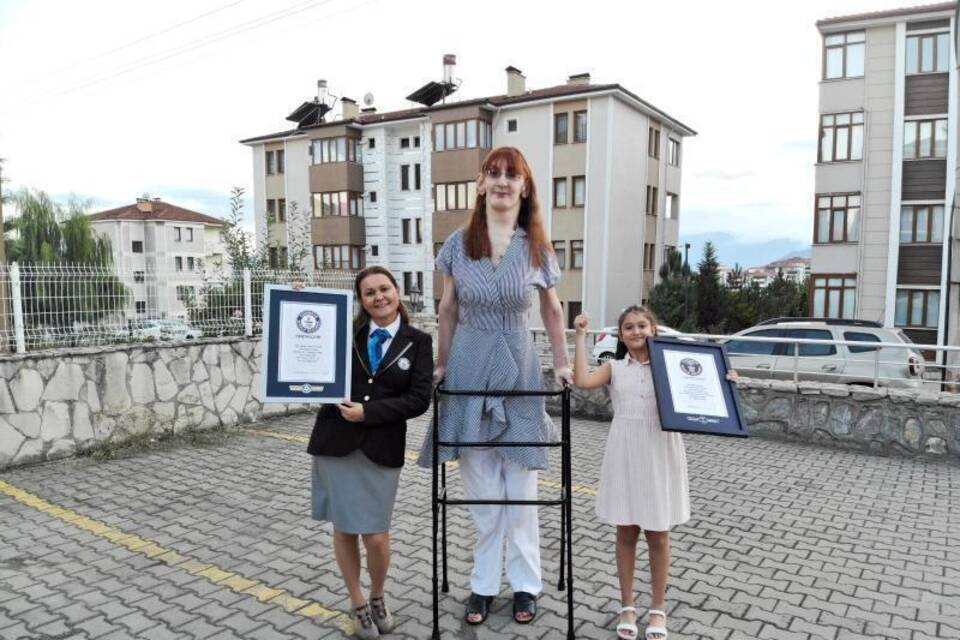 Rumeysa Gelgi Rumeysa Gelgi