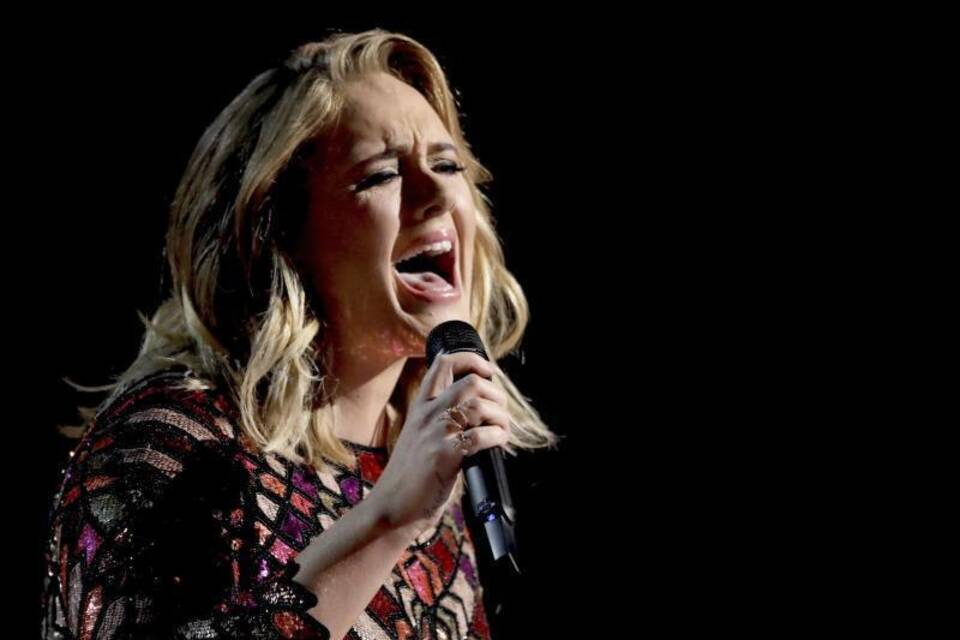 Adele Adele