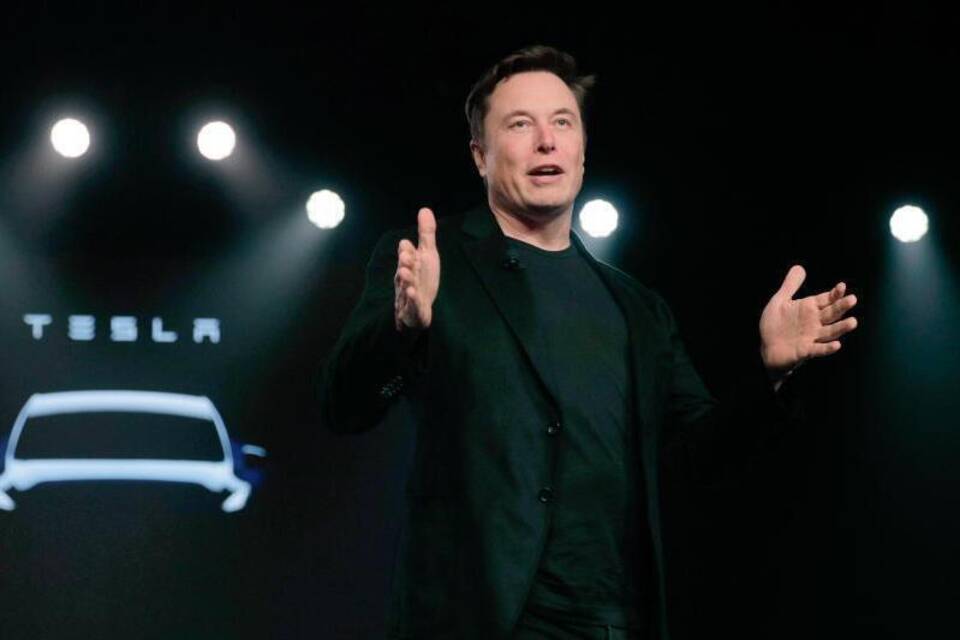 Tesla Tesla
