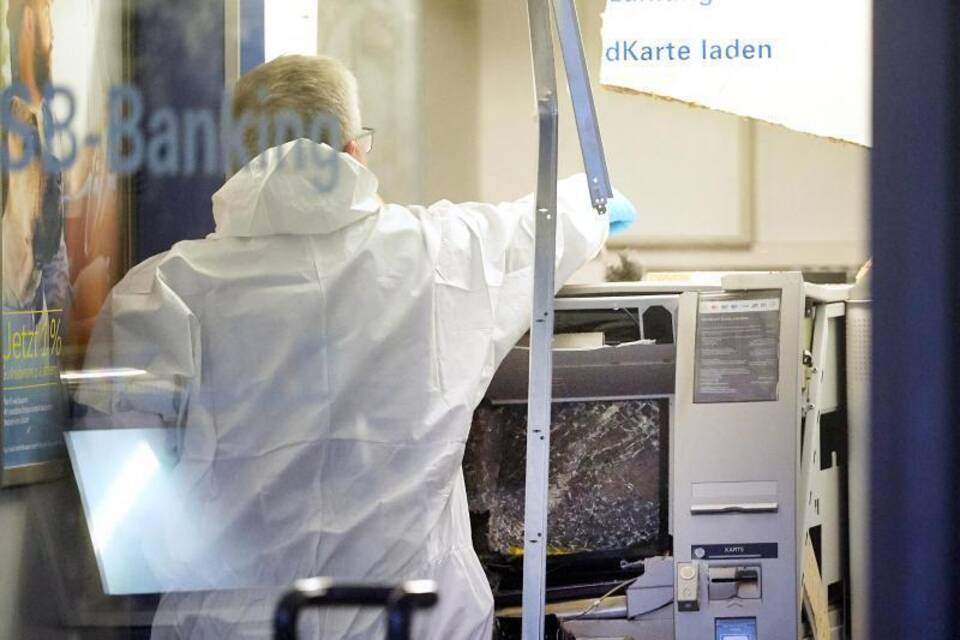 Gesprengter Geldautomat Gesprengter Geldautomat