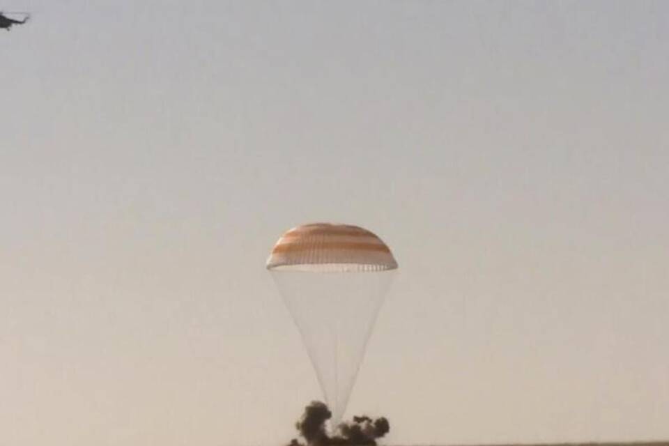 Von ISS zurück Von ISS zurück