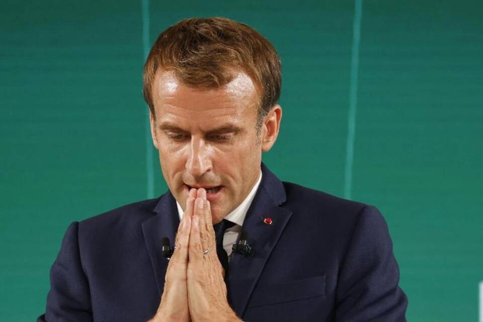 Macron Macron