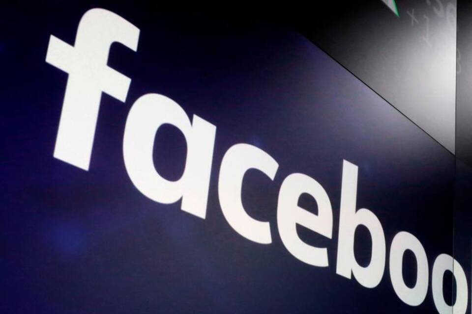 Facebook Facebook