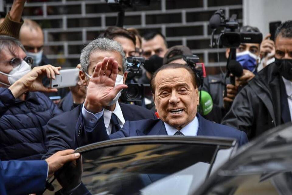 Silvio Berlusconi Silvio Berlusconi