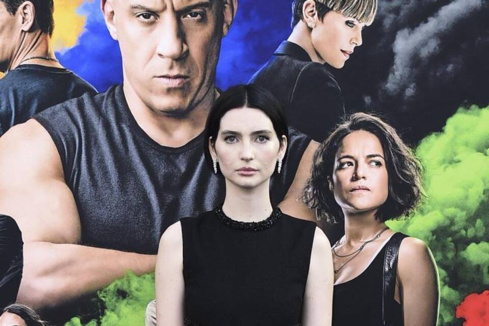 Meadow Walker Meadow Walker