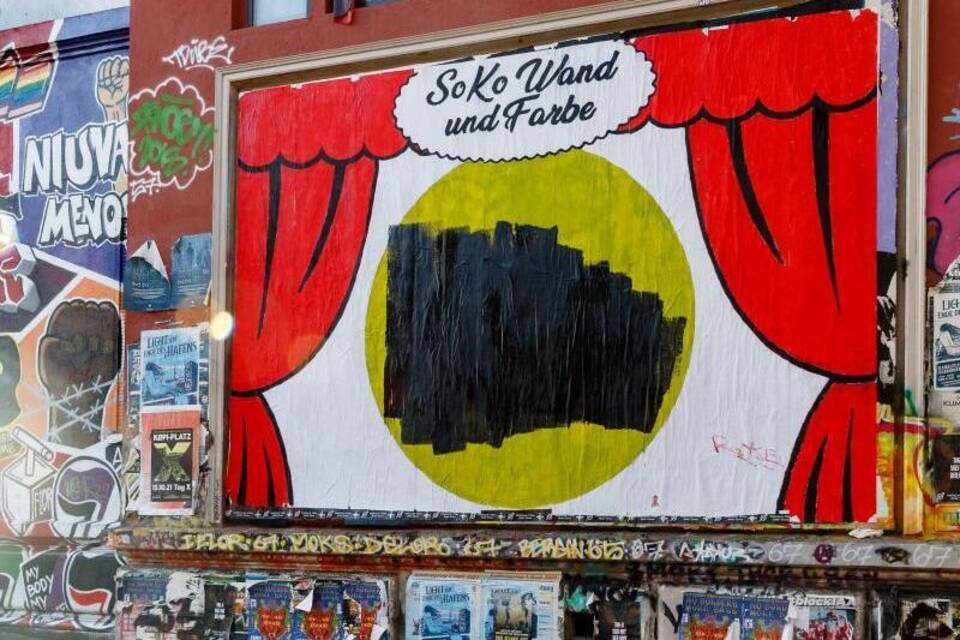 Großplakat an Roter Flora Großplakat an Roter Flora
