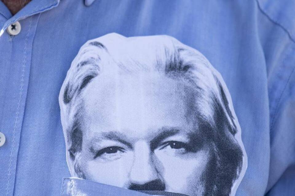 Assange