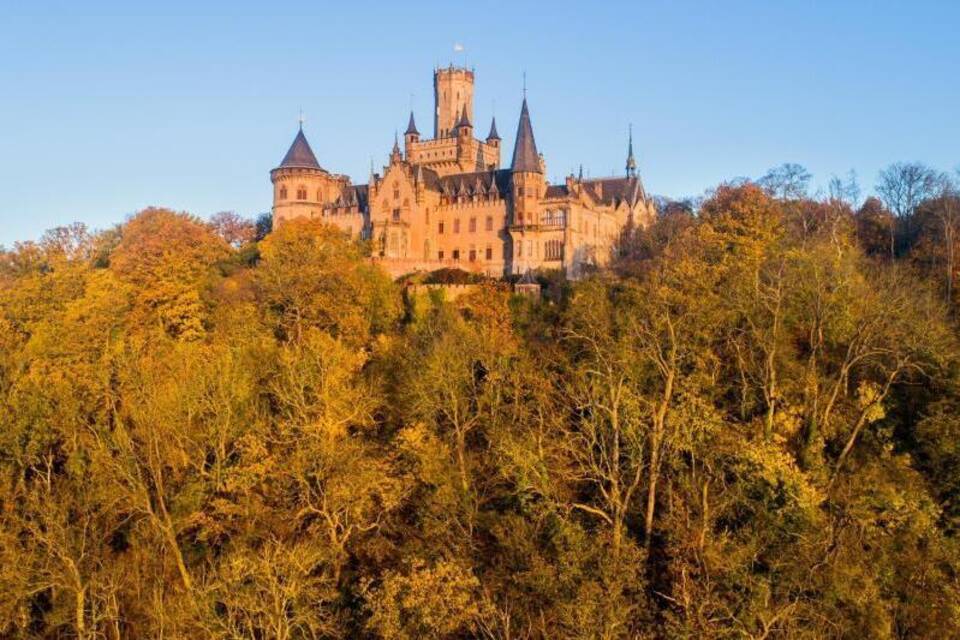 Goldener Oktober an Schloss Marienburg