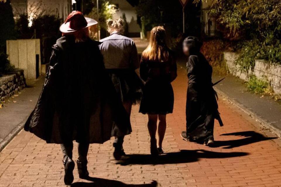 Halloween Halloween