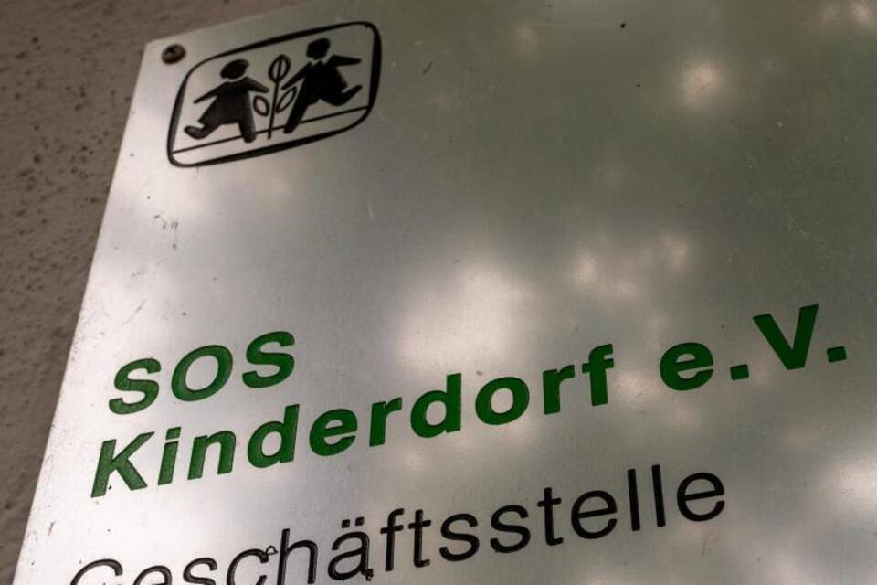 SOS-Kinderdorf-Logo SOS-Kinderdorf-Logo