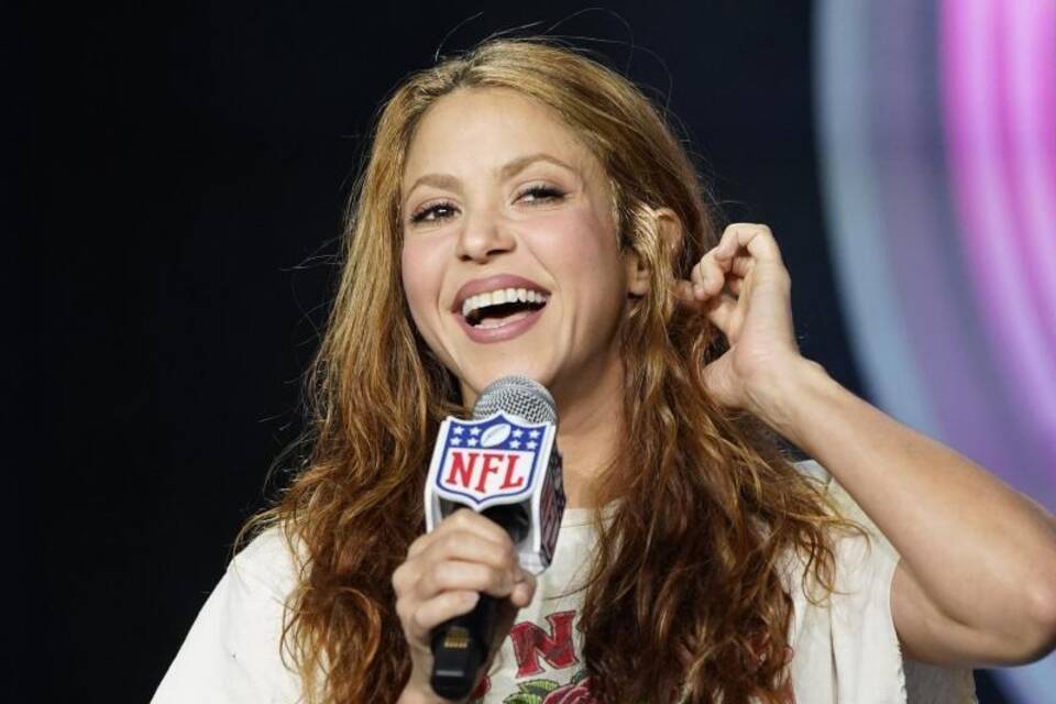 Shakira Shakira