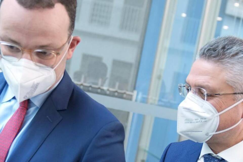 Coronavirus - Berlin Pressekonferenz Spahn Coronavirus - Berlin Pressekonferenz Spahn
