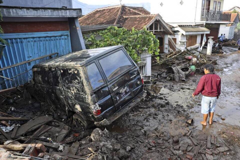 Überschwemmungen in Indonesien