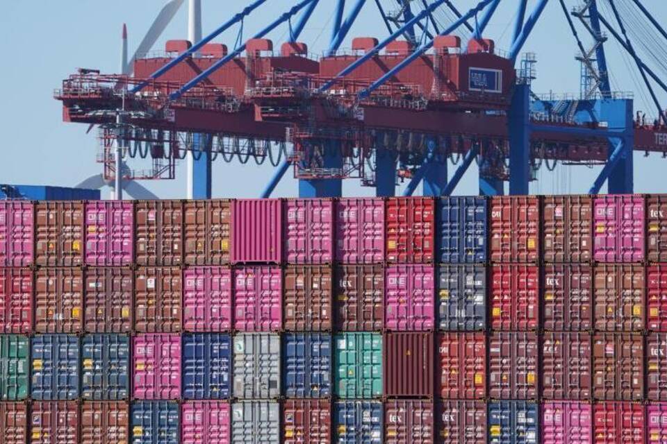 Container Container