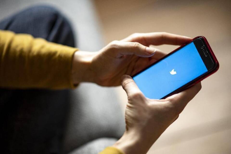 Twitter Twitter