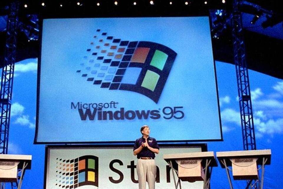 1995 - Bill Gates stellt Windows 95 vor