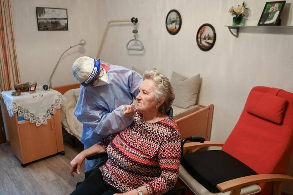 Coronavirus - Testung in Seniorenbetreuungseinrichtung