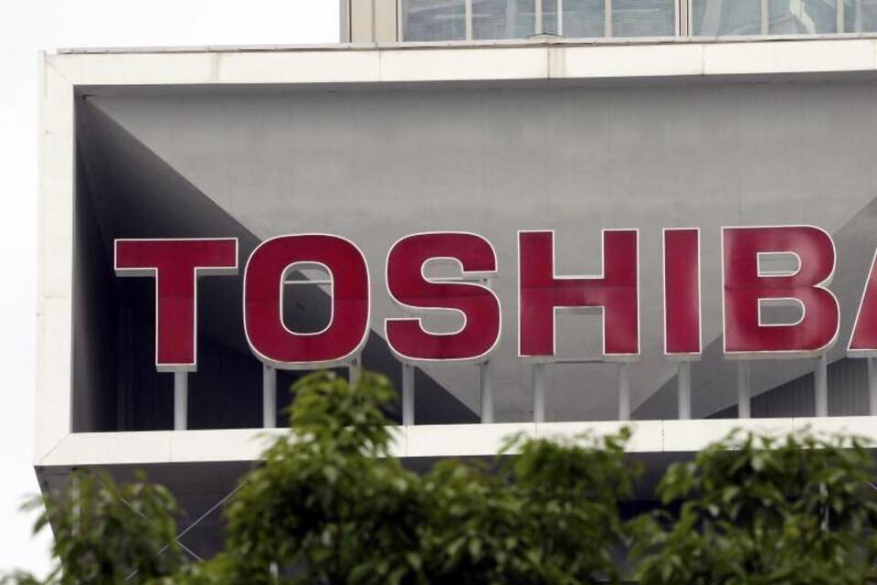 Toshiba spaltet sich in drei Unternehmen auf Toshiba spaltet sich in drei Unternehmen auf