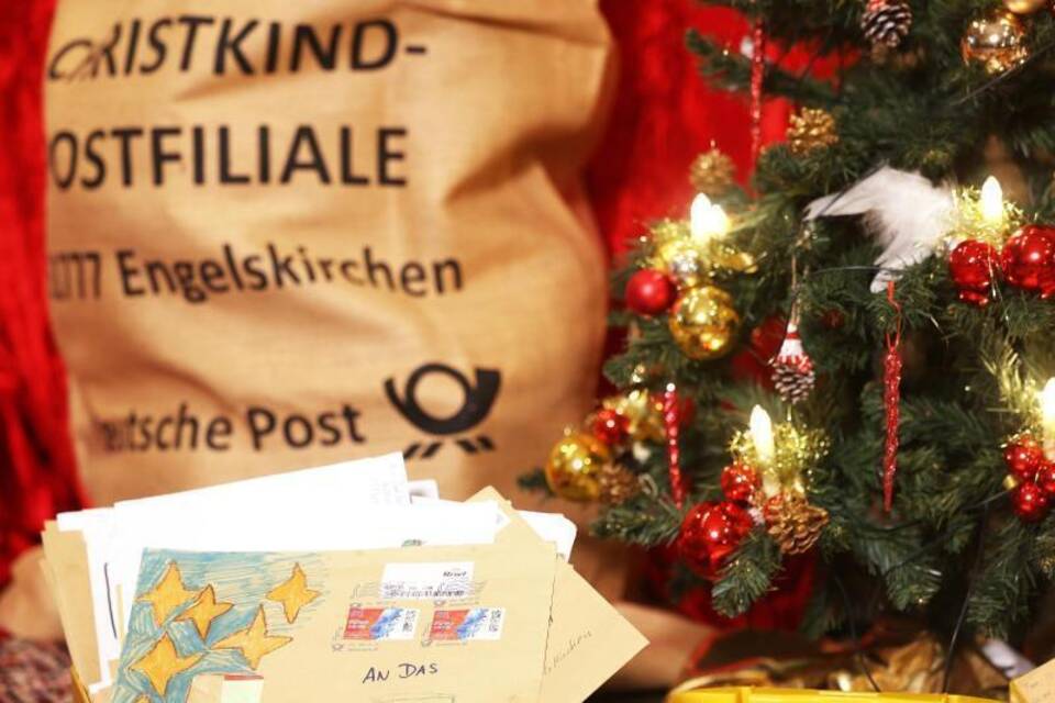 Eröffnung der Christkindpostfiliale