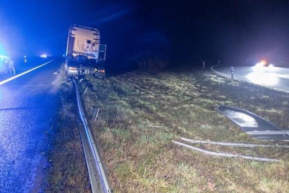 Sattelzug fährt mehr als 30 Kilometer unkontrolliert über A3 Sattelzug fährt mehr als 30 Kilometer unkontrolliert über A3