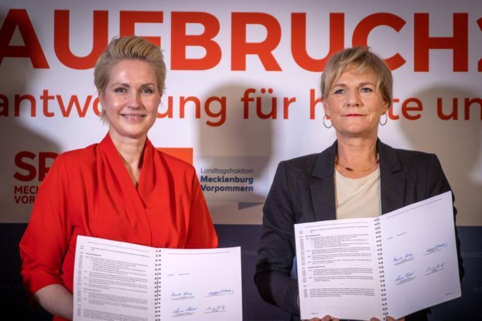 Unterzeichnung Koalitionsvertrag zwischen SPD und Linke
