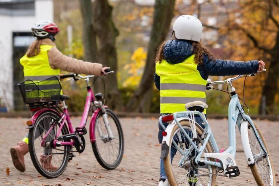 KINA - Fahrräder und Forschung