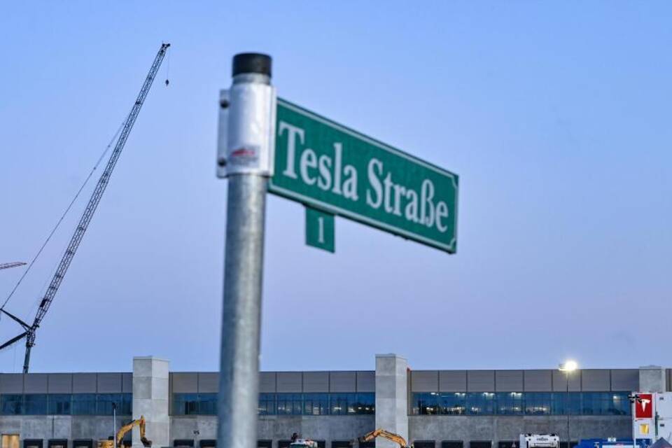 Tesla-Fabrik in Brandenburg Tesla-Fabrik in Brandenburg