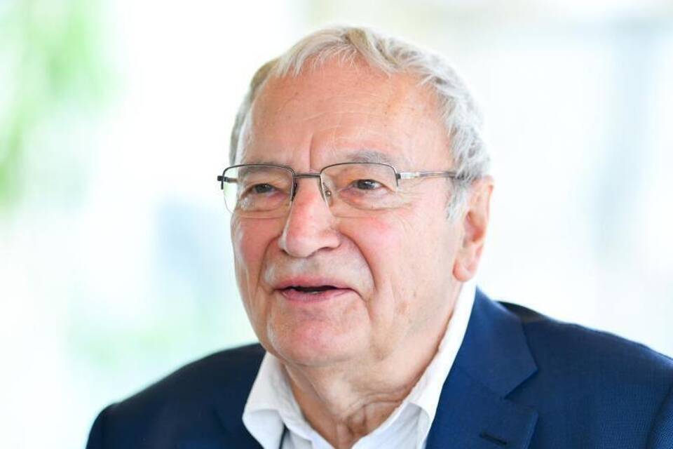 Uwe Timm Uwe Timm